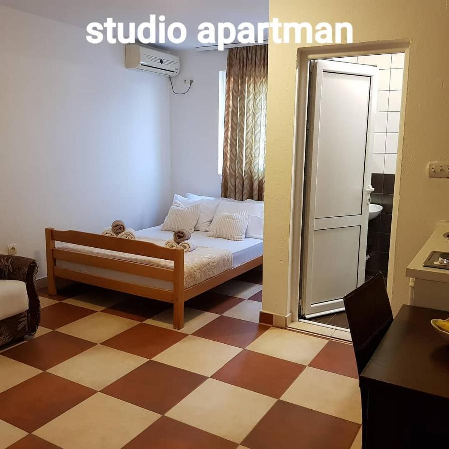 Apartment Dasic Bar Exterior photo