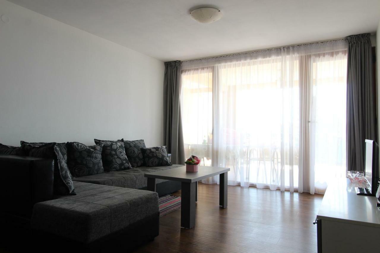 Apartment Dasic Bar Exterior photo