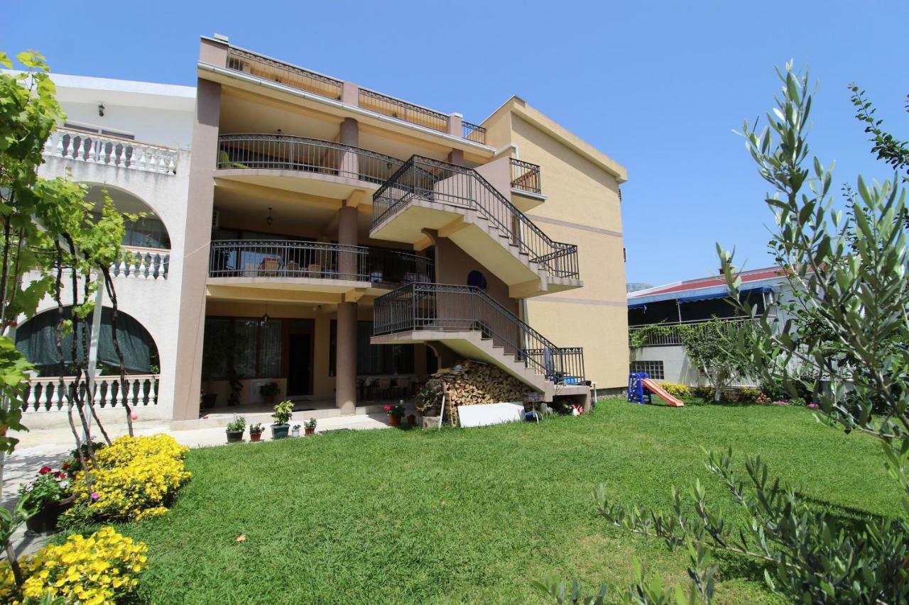 Apartment Dasic Bar Exterior photo